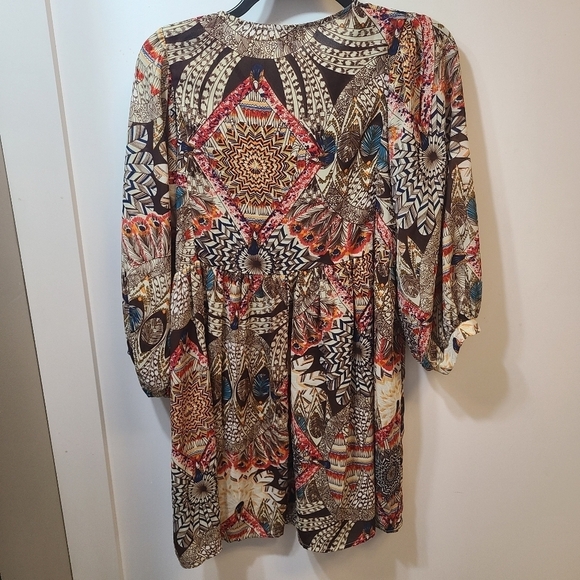 *SOLD* Umgee USA Peasant Dress Medium Womens Brown Cream Feather Tribal - Picture 4 of 7